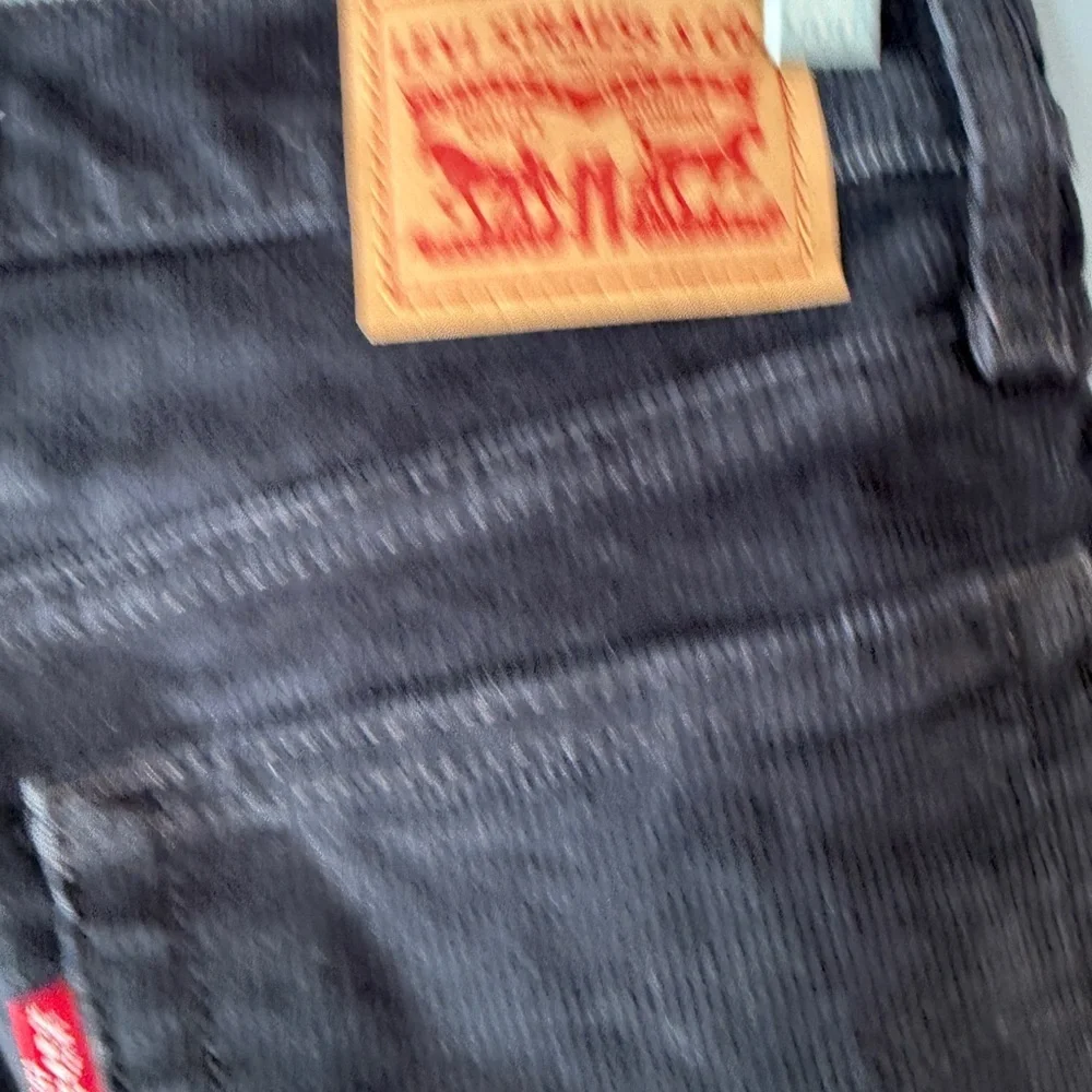 Levi’s Black Corduroy Pants Size 30‎ / Straight Fit